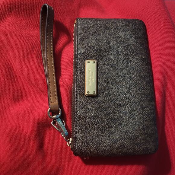 Michael Kors Black Signature Canvas Wristlet Preloved‎ Wallet - Picture 1 of 4